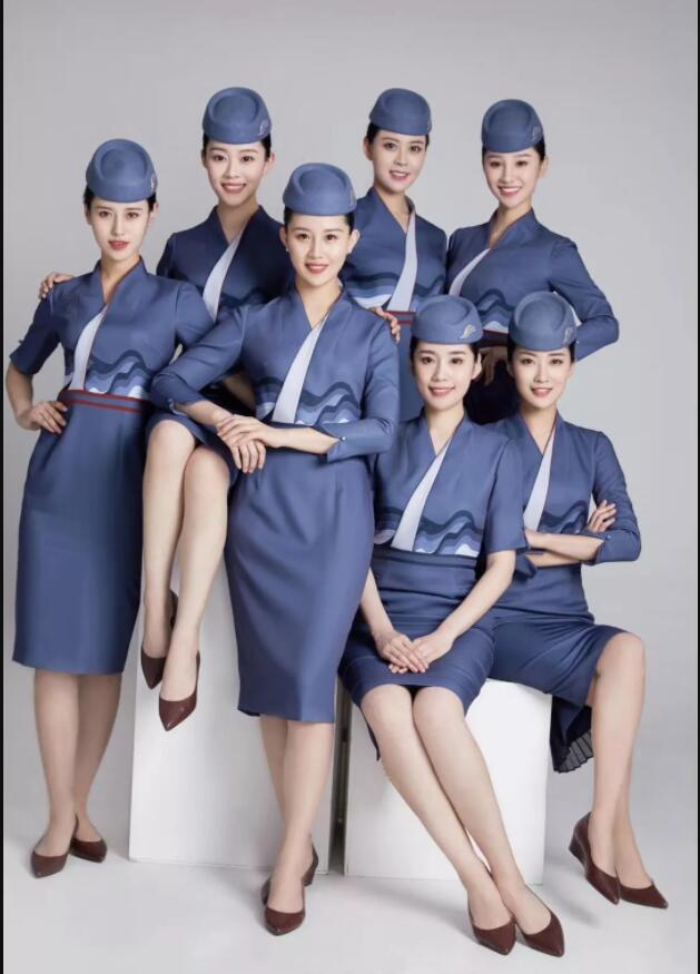 山東航空公司工作服定制款式圖片