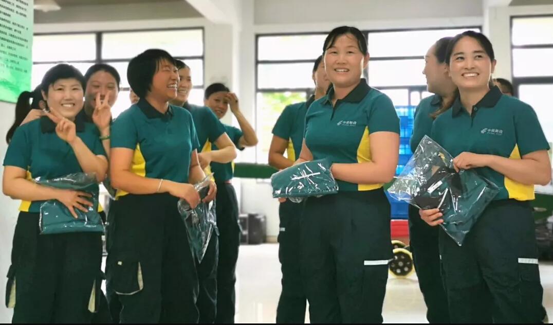 中國郵政工作服定制案例圖片