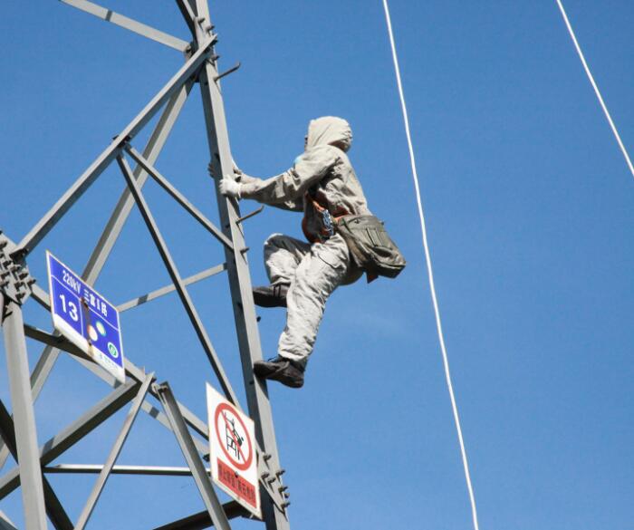 帶電作業屏蔽服如何清洗